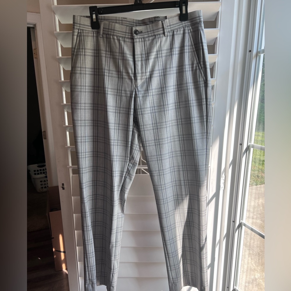 Men’s dress pants NWT